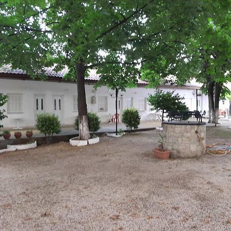 Avli Studios Kokkino Nero Bagian luar foto