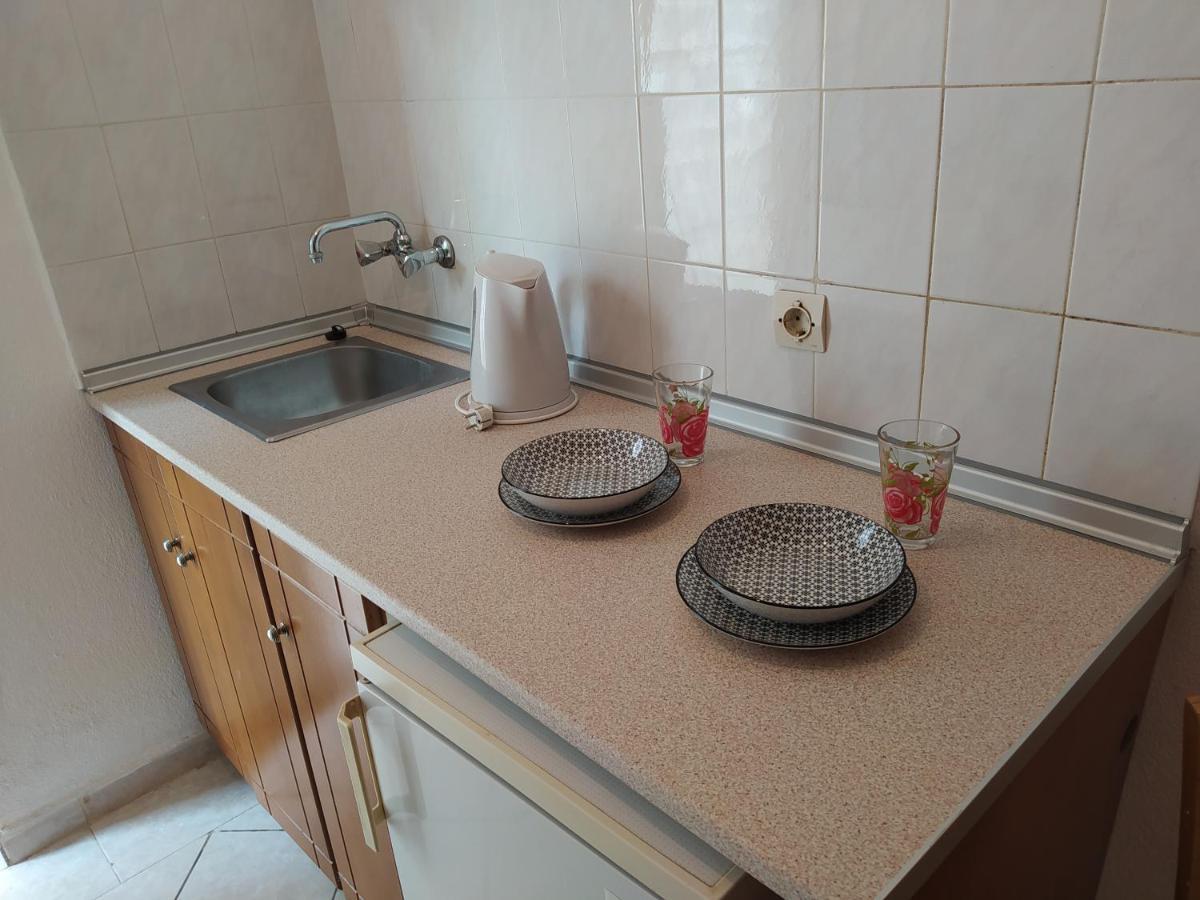 Avli Studios Kokkino Nero Bagian luar foto