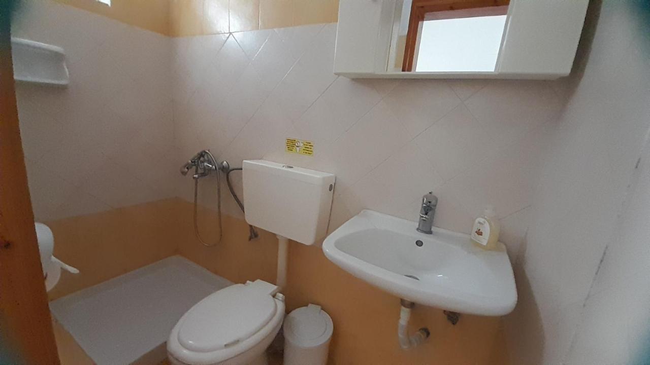 Avli Studios Kokkino Nero Bagian luar foto