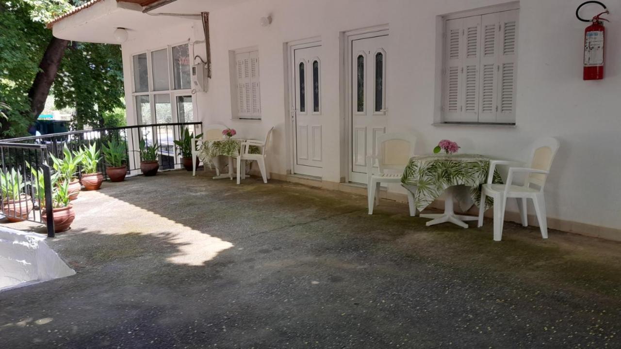 Avli Studios Kokkino Nero Bagian luar foto